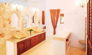 Castillo de Amor,  Casa amplia de 2 habitaciones  con estilo único a solo 200 m de la Playa en Playacar fase 1 P4491