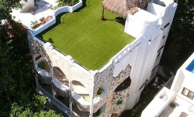 Castillo de Amor,  Casa amplia de 2 habitaciones  con estilo único a solo 200 m de la Playa en Playacar fase 1 P4491