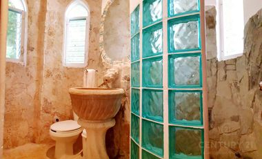 Castillo de Amor,  Casa amplia de 2 habitaciones  con estilo único a solo 200 m de la Playa en Playacar fase 1 P4491