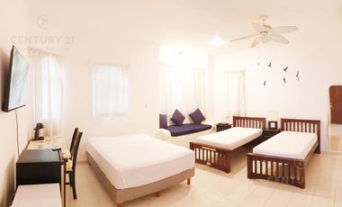 Castillo de Amor,  Casa amplia de 2 habitaciones  con estilo único a solo 200 m de la Playa en Playacar fase 1 P4491