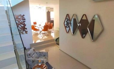 PUNTA TIBURON, Casa en VENTA o RENTA totalmente amueblada con sala de TV y 3 recamaras