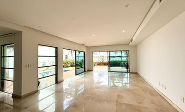 Casa en Renta en Novo Cancún con Vista al Mar – Sin Muebles