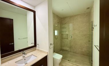 Casa en Renta en Novo Cancún con Vista al Mar – Sin Muebles