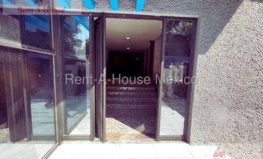 Edificio Comercial en Renta en Naucalpan de Juarez, Ciudad Satelite AM. 26-2425