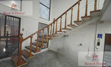 Edificio Comercial en Renta en Naucalpan de Juarez, Ciudad Satelite AM. 26-2425