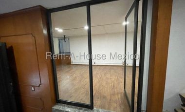 Edificio Comercial en Renta en Naucalpan de Juarez, Ciudad Satelite AM. 26-2425
