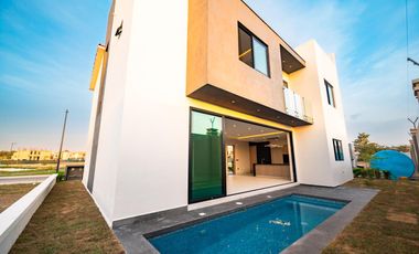 Casa en renta en Karakal Nuevo Vallarta con alberca | 4 recamaras 1 en planta baja y roof top