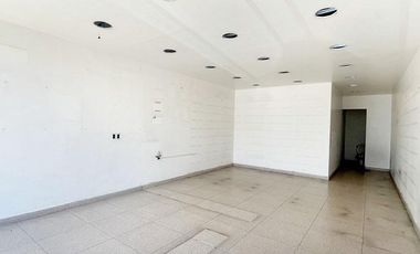 Local en renta sobre 11 sur y boulevard del niño poblano puebla