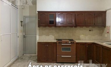 CASA-OFICINA EN RENTA, IDEAL PARA TU NEGOCIO EN CARMEN, CAMPECHE