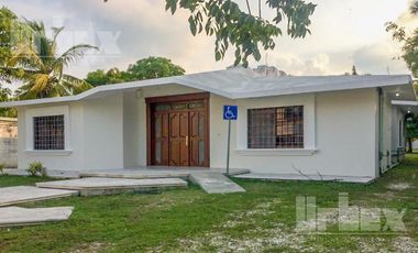 CASA-OFICINA EN RENTA, IDEAL PARA TU NEGOCIO EN CARMEN, CAMPECHE