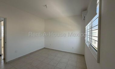 Cómoda Casa en Res, Héroes de Veracruz Col. Aeropuerto Ver.