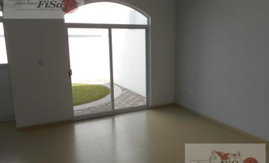 CASA EN RENTA- Condominio Residencial Claustros del Rio