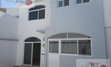 CASA EN RENTA- Condominio Residencial Claustros del Rio