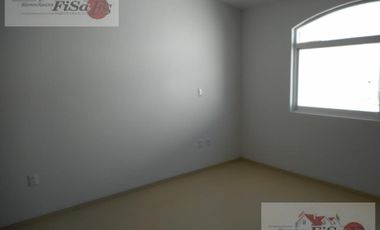 CASA EN RENTA- Condominio Residencial Claustros del Rio