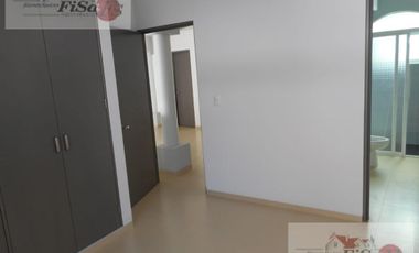 CASA EN RENTA- Condominio Residencial Claustros del Rio