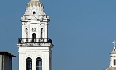 Casona en renta ideal para oficinas, notaria o agencia aduanal.