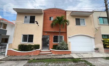 Casa en Venta frente a Mocambo en Veracruz