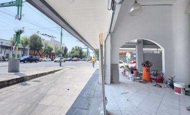 RENTA DE LOCAL COMERCIAL EN EJE CENTRAL LAZARO CARDENAS EN ESQUINA