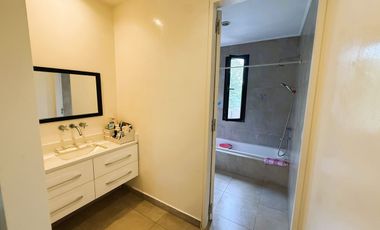 Casa 5 ambientes en venta, Santa maria de los oliv