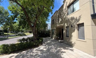 Casa 5 ambientes en venta, Santa maria de los oliv