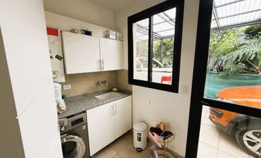 Casa 5 ambientes en venta, Santa maria de los oliv