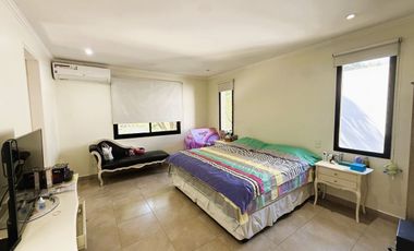 Casa 5 ambientes en venta, Santa maria de los oliv