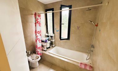 Casa 5 ambientes en venta, Santa maria de los oliv