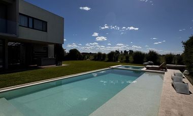 alquiler casa en terralagos canning