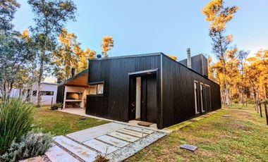 VENTA CASA 2 DORMITORIOS PILETA CAMPO TIMBÓ