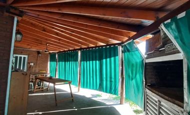 CASA EN VENTA VILLA LA RIBERA ANDINO 3 DORMITORIOS