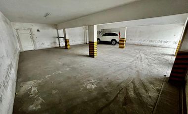Edificio Comercial cerca de Cintermex