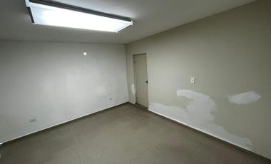 Edificio Comercial cerca de Cintermex
