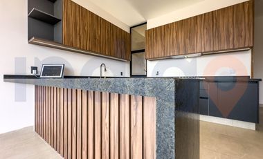 Casa amueblada en Renta en  Altozano en condominio Roca