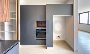 Casa amueblada en Renta en  Altozano en condominio Roca