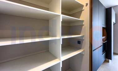 Casa amueblada en Renta en  Altozano en condominio Roca