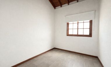 Venta Casa en Ph 3 dormitorios con patio y cochera