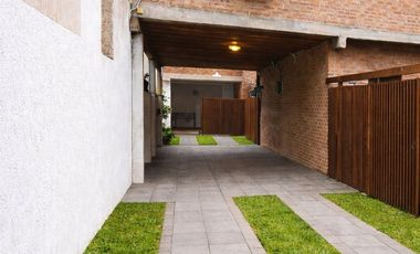 Venta Casa en Ph 3 dormitorios con patio y cochera