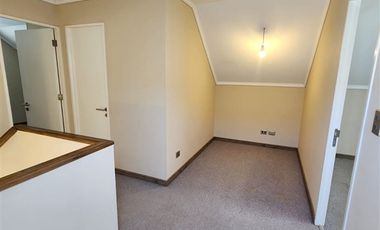 Casa en Arriendo en 32 sur 2127 Hacienda del Maule