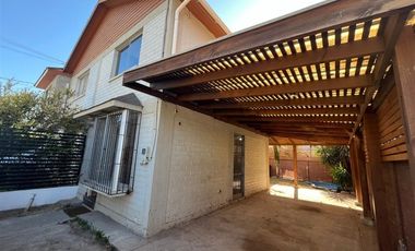 Casa en Arriendo en Club Maipo con Club Unión Estrella