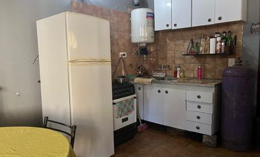 CASA QUINTA EN VENTA CON PILETA.RUTA 2 KM46 ABAST0