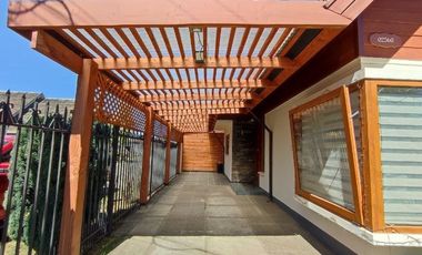 Casa en Arriendo en Lomas de Mirasur a pasos de Lider Vecino