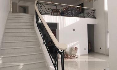 HERMOSA CASA EN VENTA Y/O RENTA