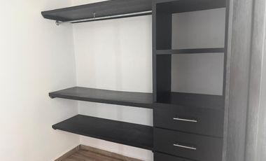 LOMAS RESIDENCIAL, Casa en RENTA con sala de TV, 3 recamaras con baño y cuarto de servicio