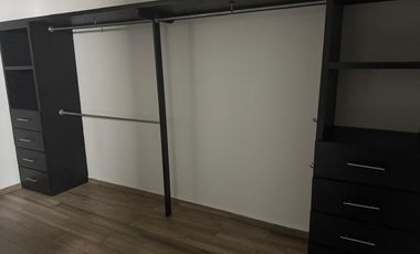 LOMAS RESIDENCIAL, Casa en RENTA con sala de TV, 3 recamaras con baño y cuarto de servicio