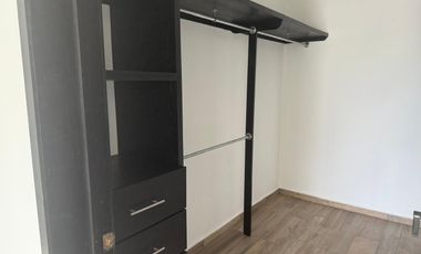 LOMAS RESIDENCIAL, Casa en RENTA con sala de TV, 3 recamaras con baño y cuarto de servicio
