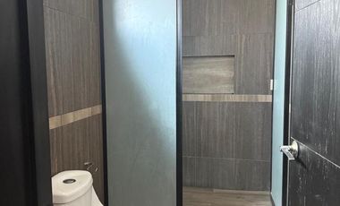 LOMAS RESIDENCIAL, Casa en RENTA con sala de TV, 3 recamaras con baño y cuarto de servicio