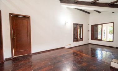 Venta casa de estilo en Guadalupe