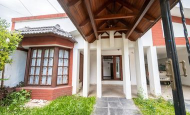 Venta casa de estilo en Guadalupe