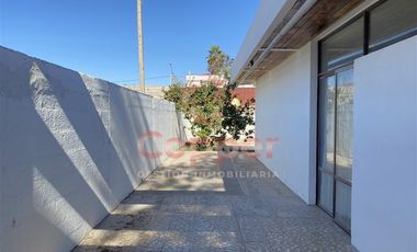 Casa en Arriendo en Entre Juan Martinez y