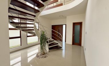 CASA CON ALBERCA EN RENTA EN PUNTA TIBURON